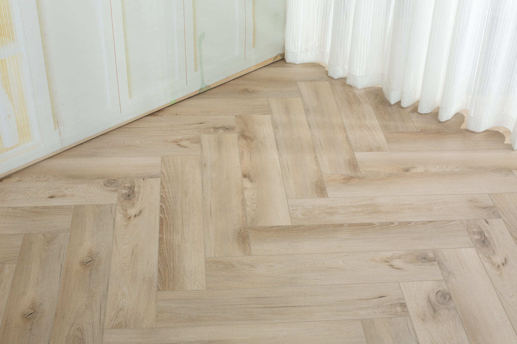 Плитка SPC "OneFloor" 3009 А,В  ЁЛКА (640*128*4 мм) — купить в Калуге