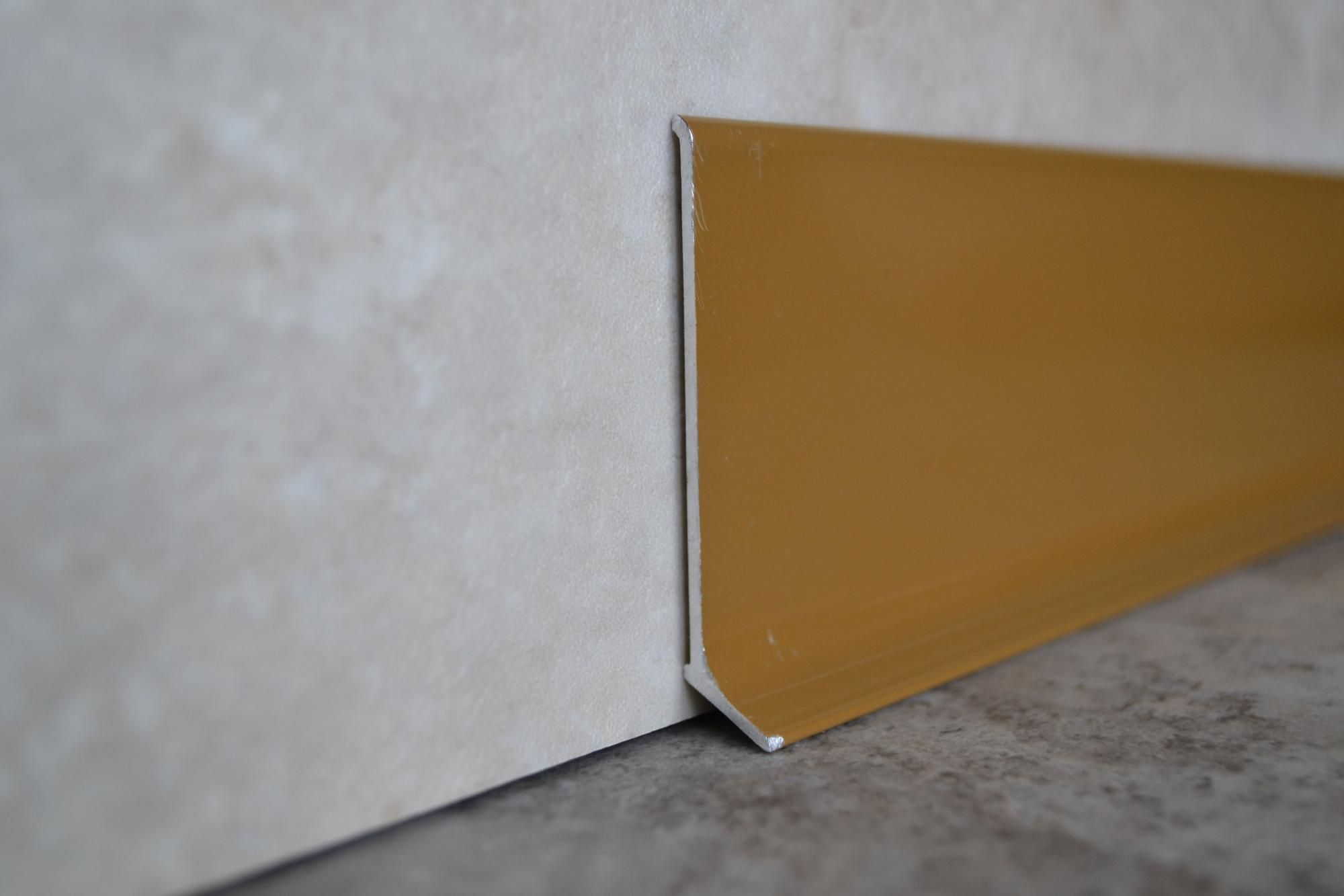 Плинтус алюминиевый L-образный золотой (2500*11*60 мм) — купить в Калуге