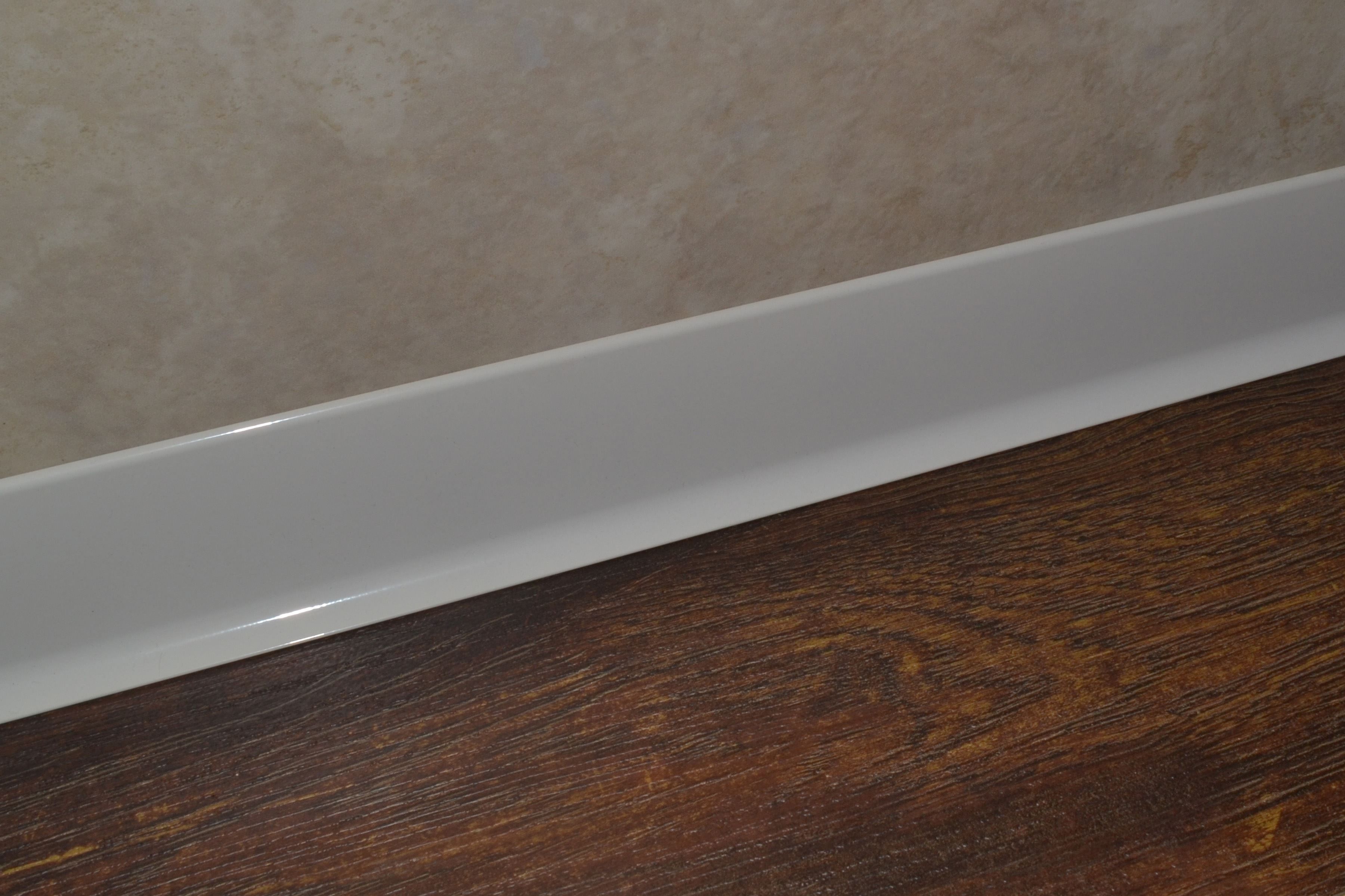 Плинтус алюминиевый L-образный серебристый (2500*11*60 мм) — купить в Калуге