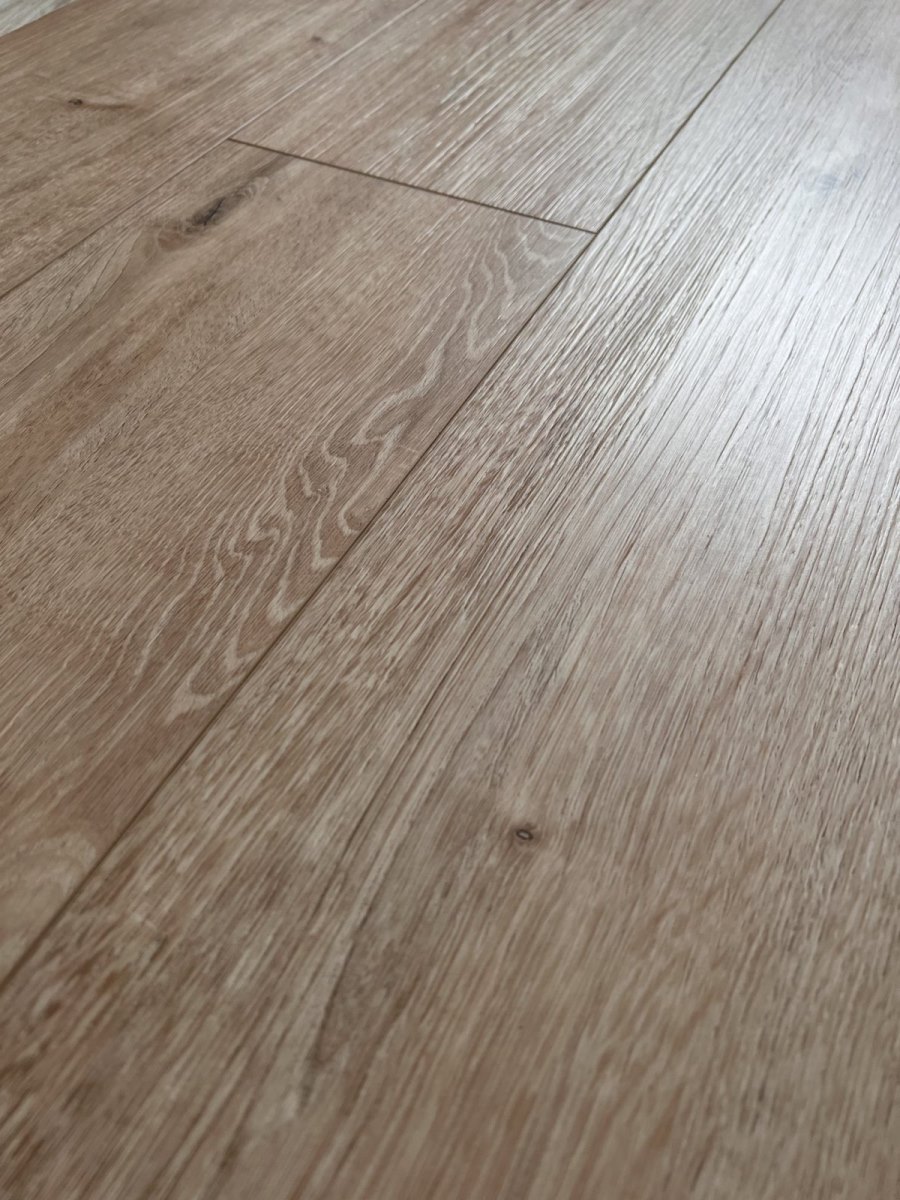 SPC ламинат "OneFloor" ЕСО 5062 (4V фаска) (1220*184*4 мм) — купить в Калуге