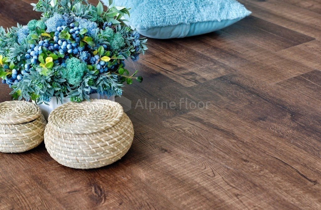 Замковая ПВХ плитка "Alpine Floor" Дуб Мокка Синхронное тиснение  (1220*183*6мм) — купить в Калуге