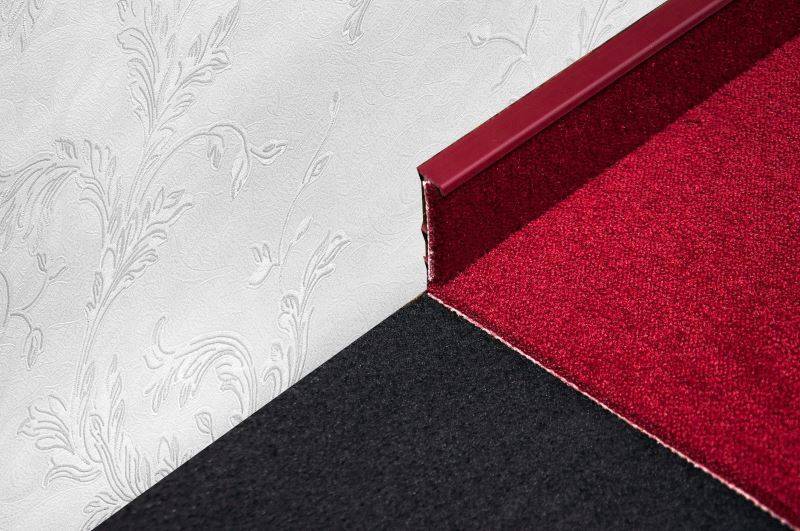 Плинтус для ковролина "Korner" Listwa бордо (2500*13,8*50 мм) — купить в Калуге