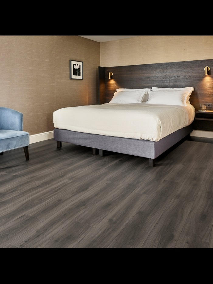 Замковая ПВХ плитка Tradition Oak 890 (1251*189*5 мм) — купить в Калуге