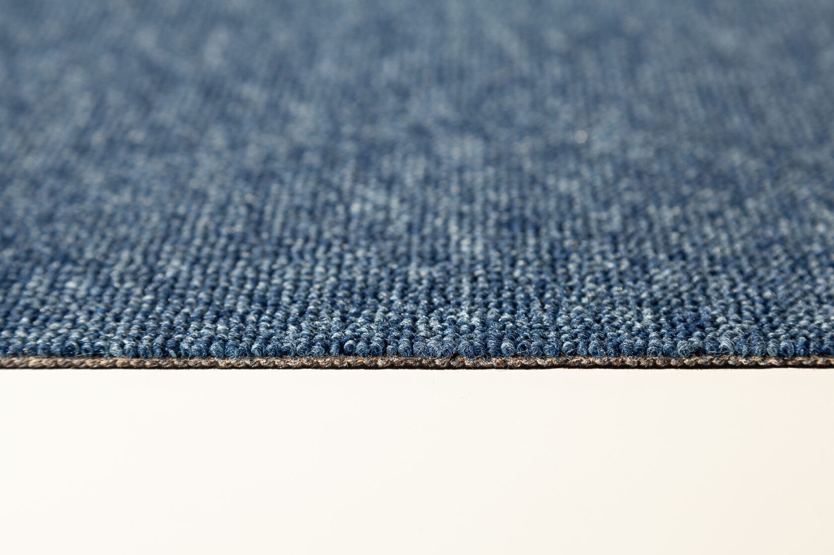 Ковровая плитка "Bonkeel" Space Blue (500*500*5,9 мм) — купить в Калуге