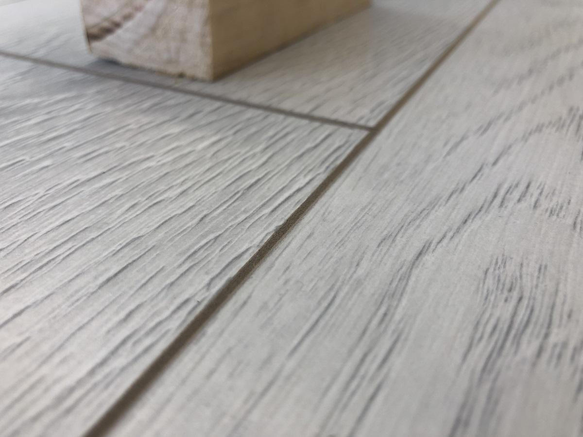 Ламинат "SunFloor" 8/32 4V Вяз Бейкер 36 (1380*193*8 мм) — купить в Калуге