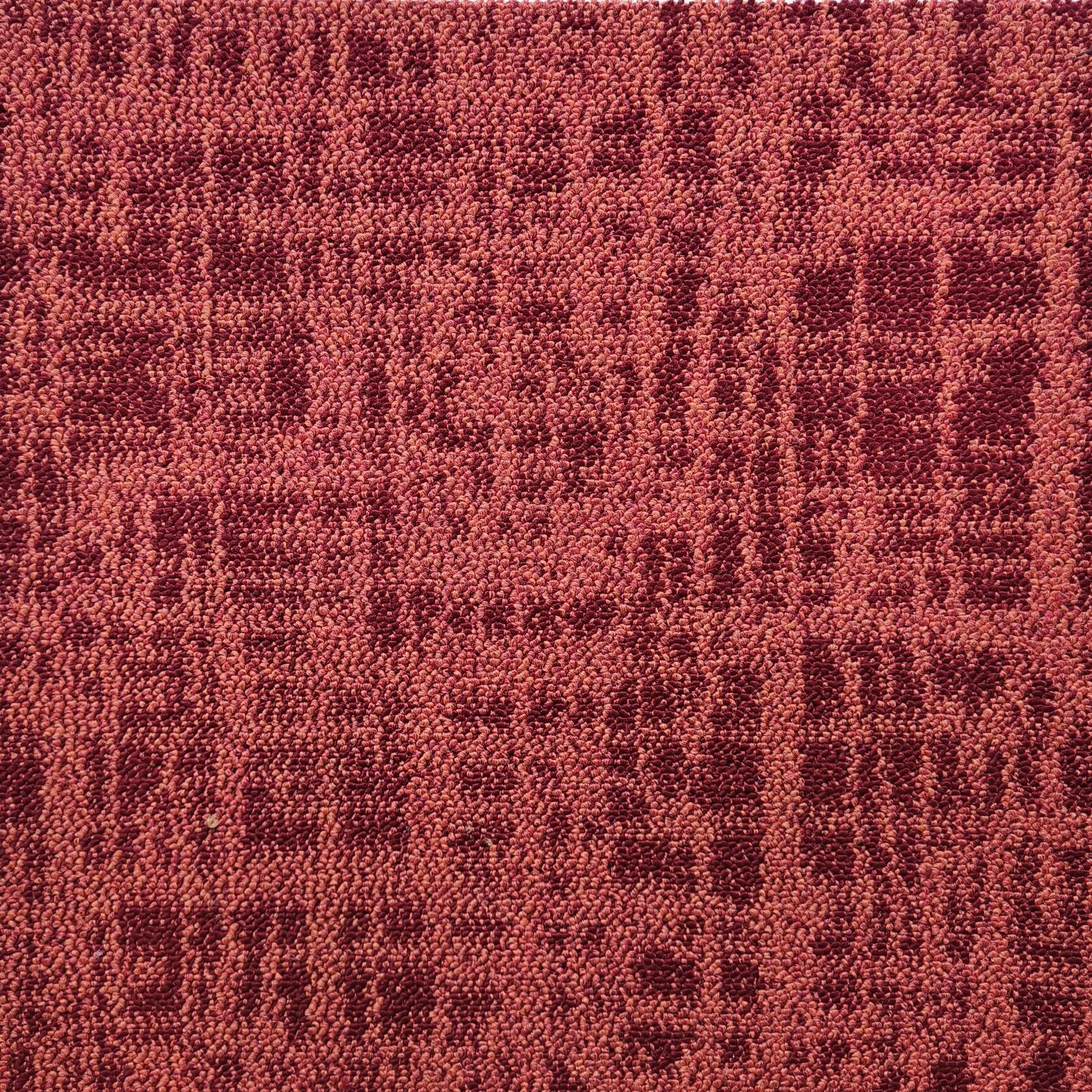 Ковровое покрытие "Bonkeel" Soul One Red (ширина 4м) — купить в Калуге