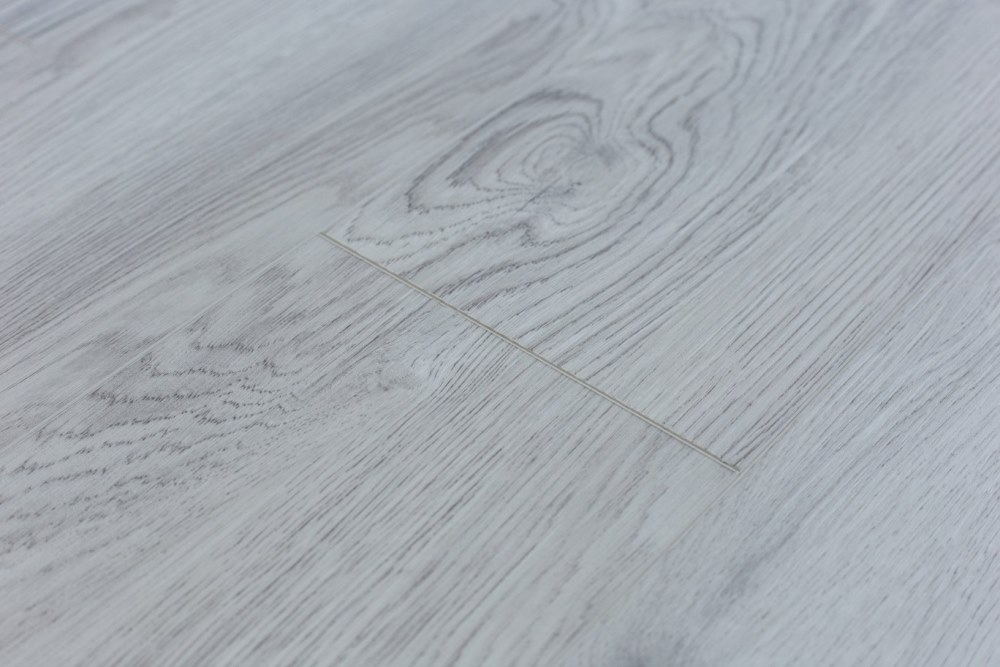 Замковая ПВХ плитка "Art Tile" Ясень Эдмонтон (1220*152*5 мм) — купить в Калуге