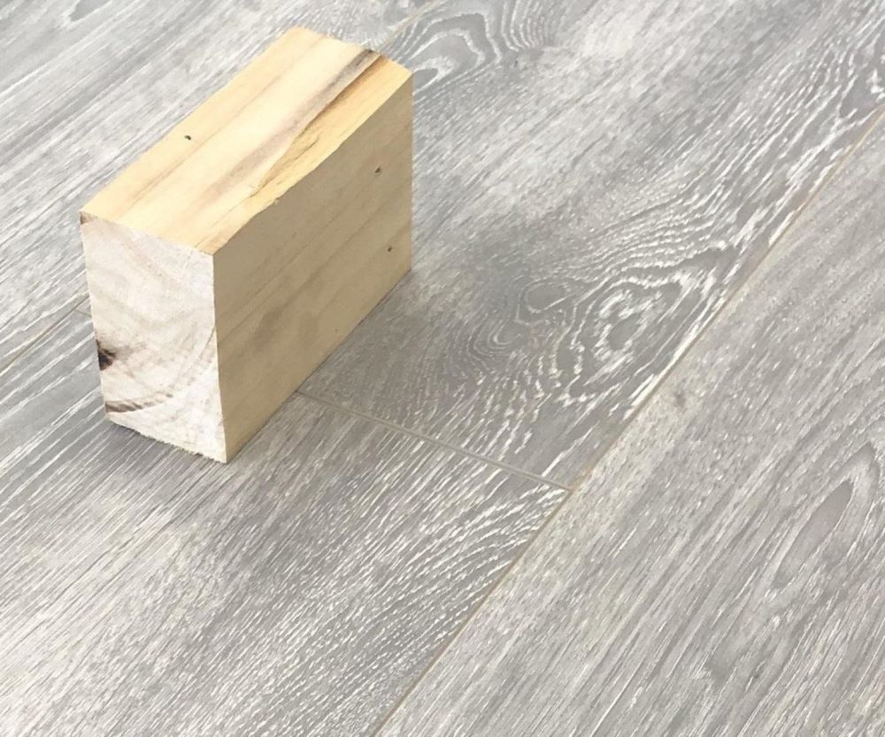 Ламинат "SunFloor" 8/32 4V Дуб Гвинея 34 (1380*193*8 мм) — купить в Калуге