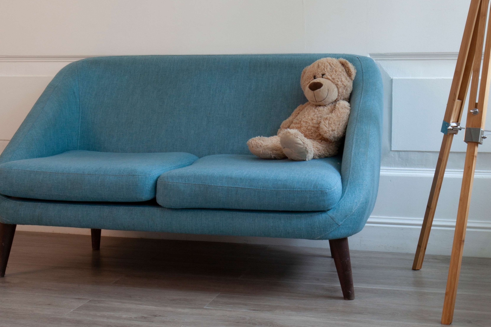 Усовершенствованная кварц-виниловая плитка «Damy Floor» Дуб Горный (1227*187*2,5 мм) — купить в Калуге