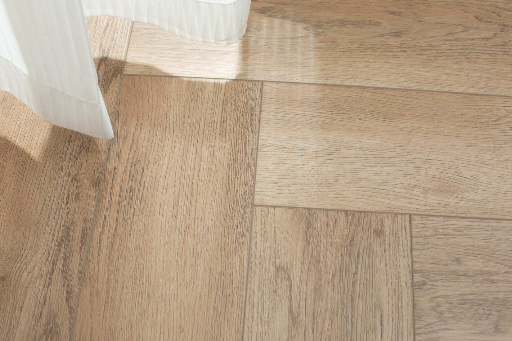 Плитка SPC "OneFloor" 3028 А,В  ЁЛКА (640*128*4 мм) — купить в Калуге