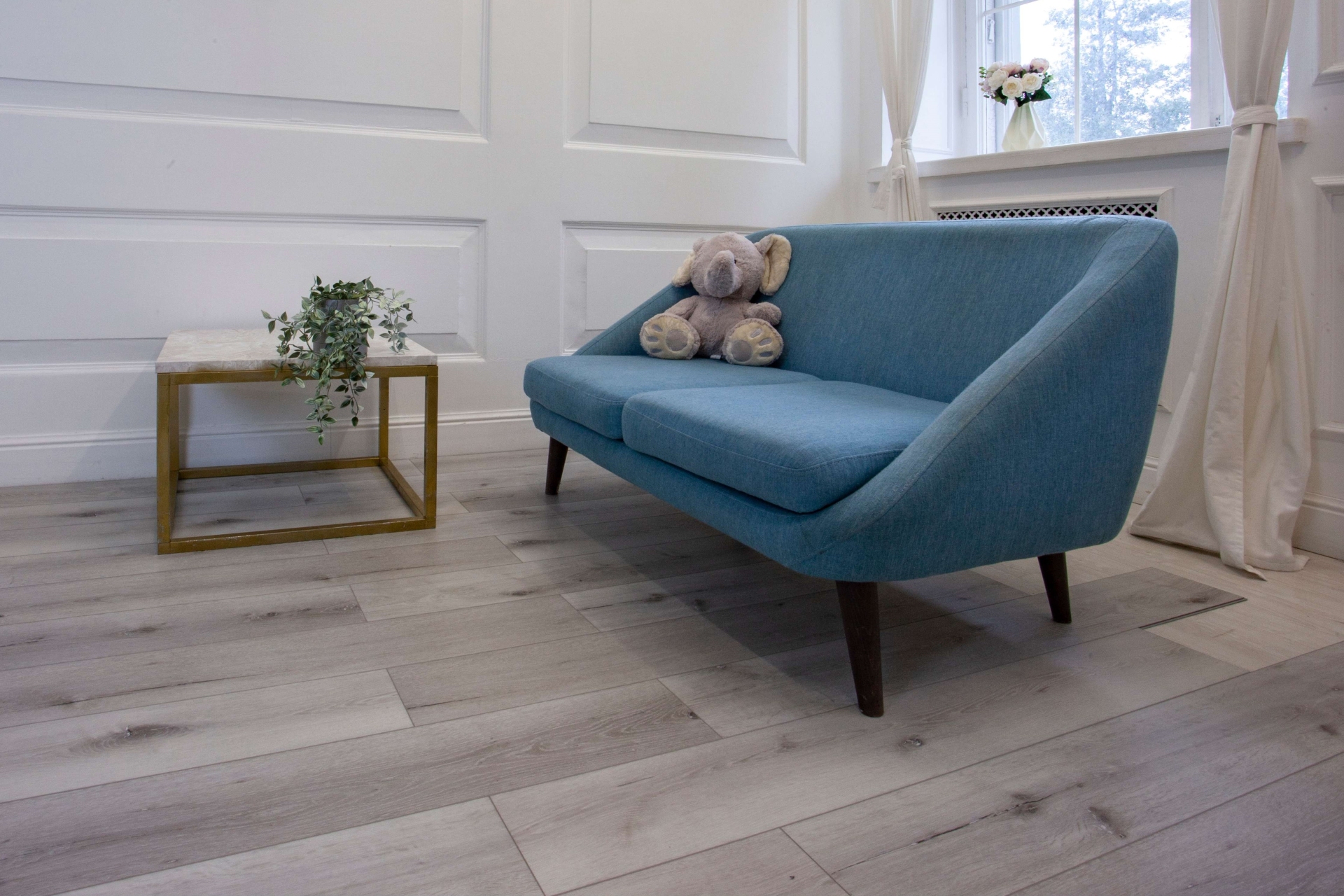 Усовершенствованная кварц-виниловая плитка «Damy Floor» Дуб Классический Серый (1227*187*2,5 мм) — купить в Калуге