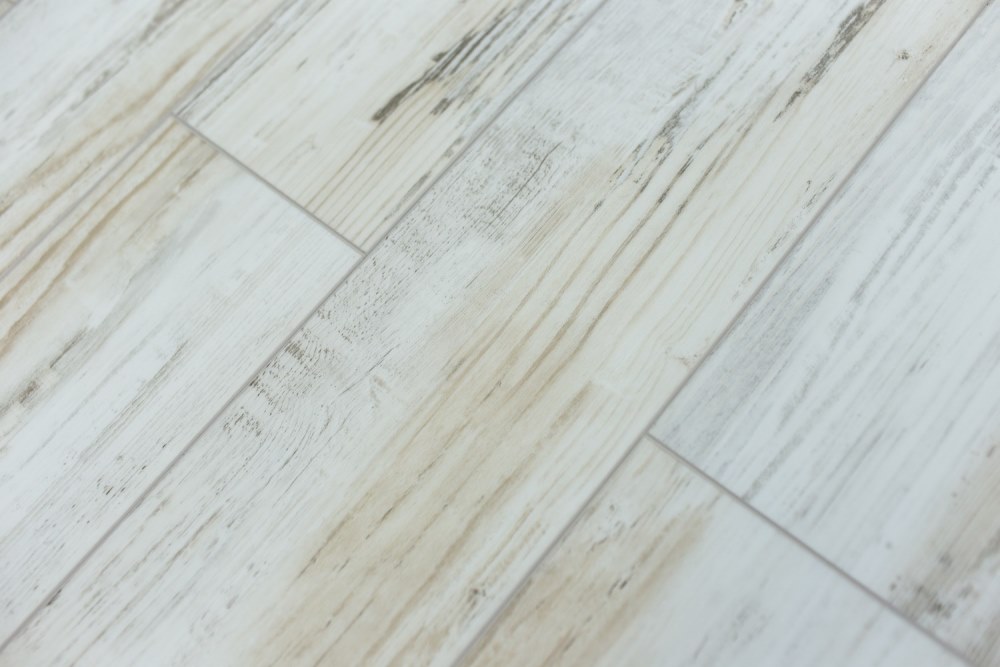 Замковая ПВХ плитка "Art Tile" Берёза Прованс (1220*152*5 мм) — купить в Калуге